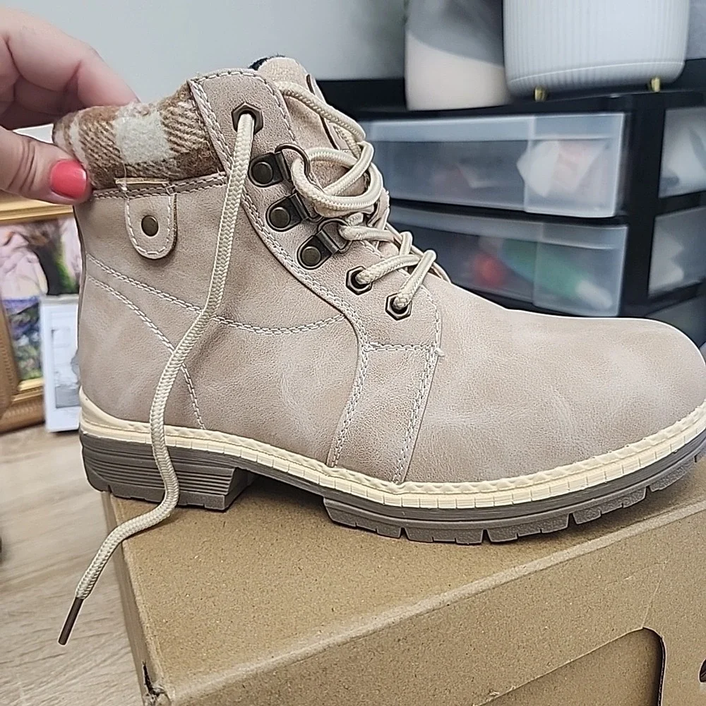 Anjou Femme Beige Lace-Up Ankle Boots Women's‎ Size 7.5 Plaid Collar Work Hiking